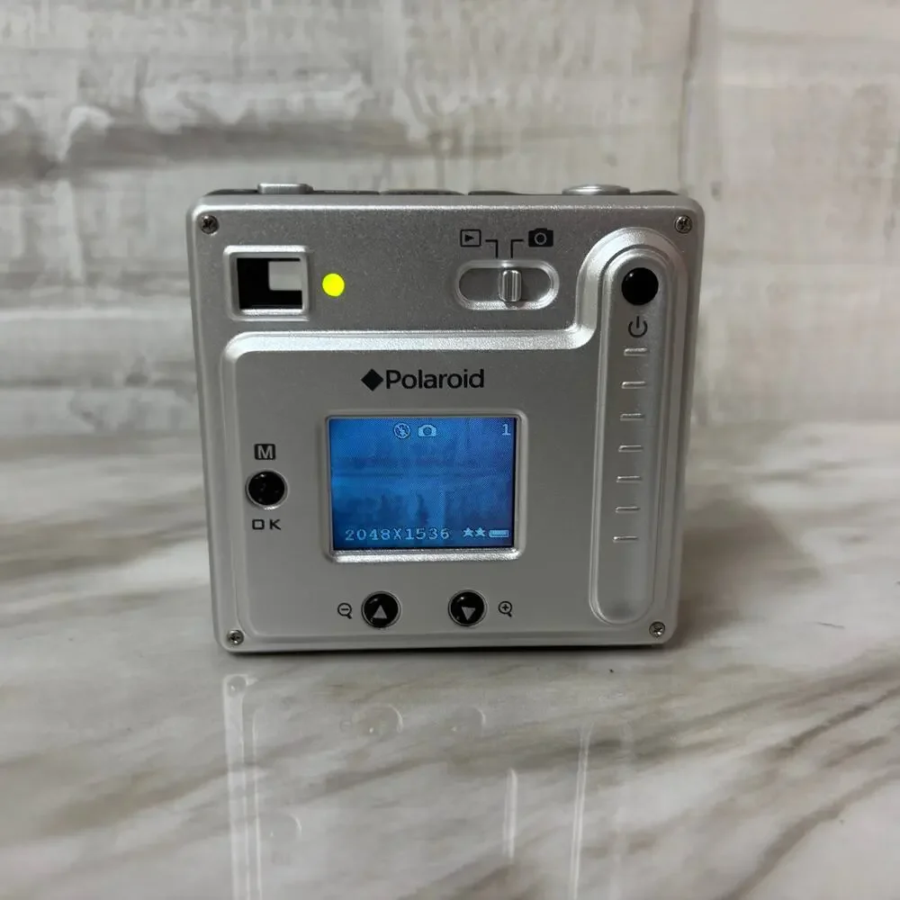 Vintage Polaroid PDC 3030 3.2MP Digital Camera with Case